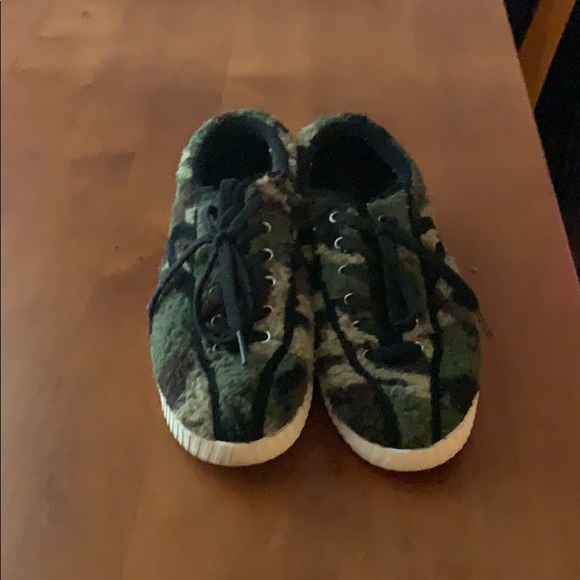 tretorn camo sneakers